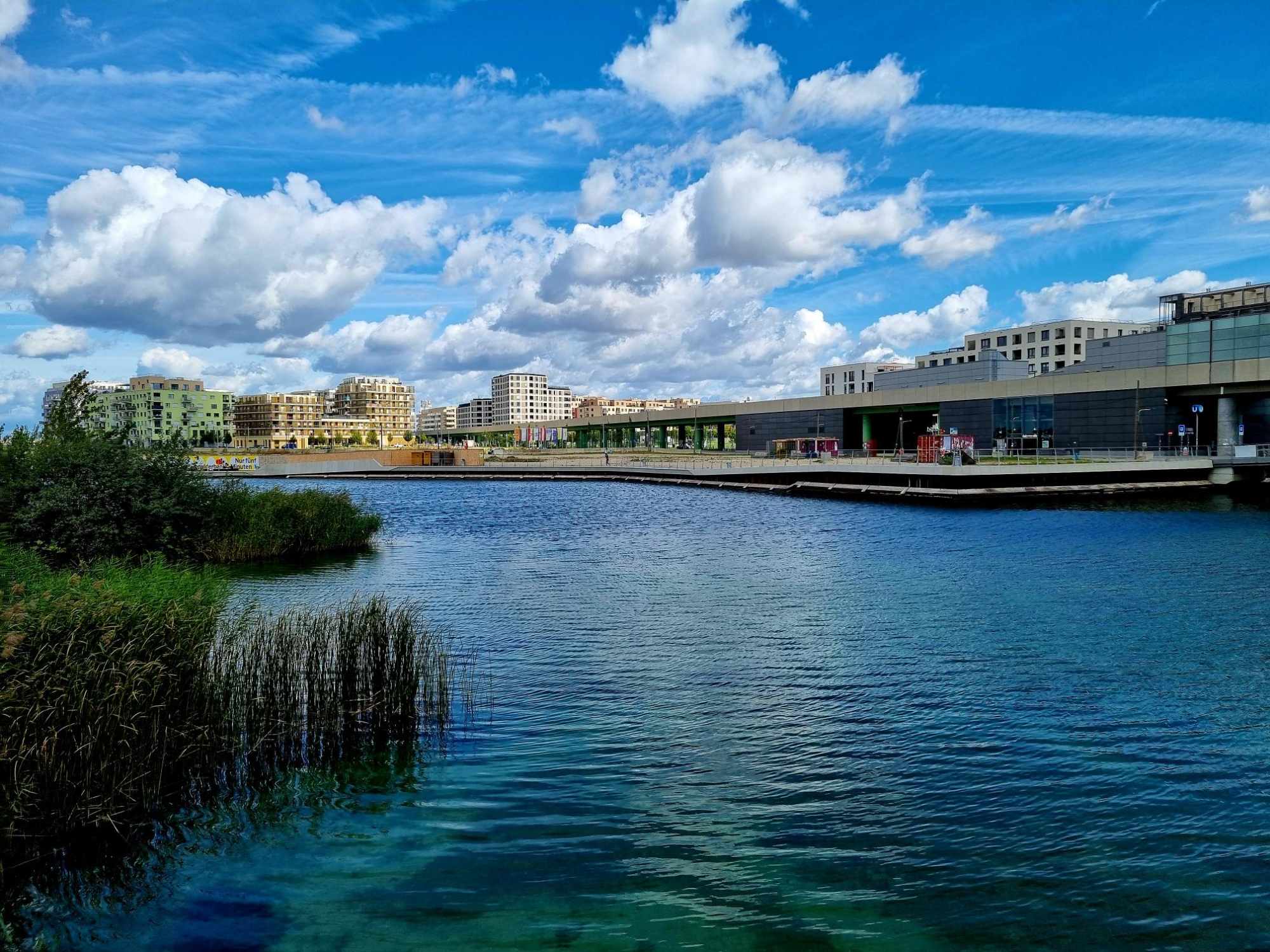Panorama around the lake in Seestadt